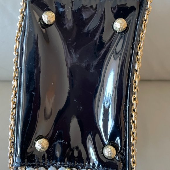 Stunning Upcycled Large Round Faux Patent Leather Handcrafted Handbag - Picture 11 of 12